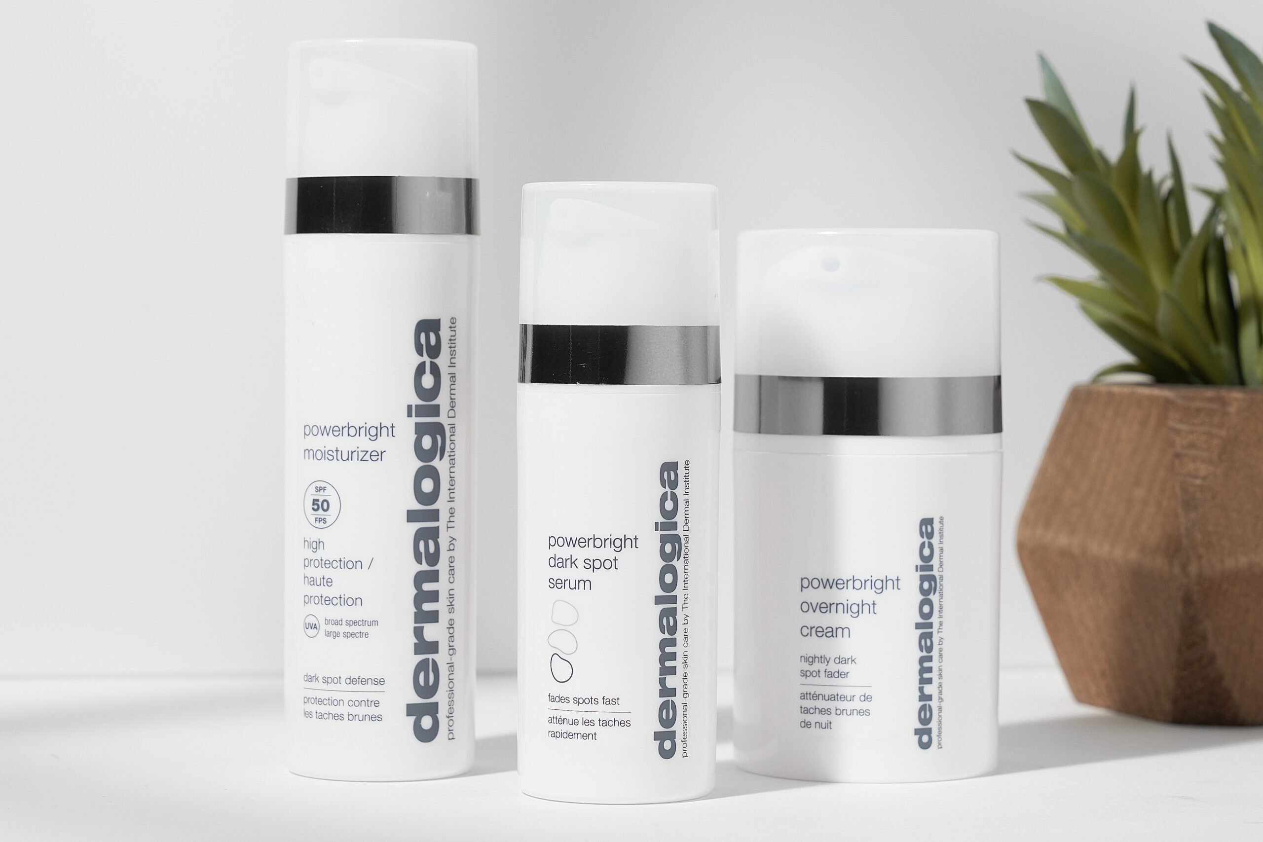 PB Franchise - Lifestyle Window lighting - powerbright dark spot serum